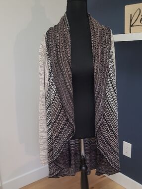 Draped Open-Front Black and Cream Patterned Women's Cardigan